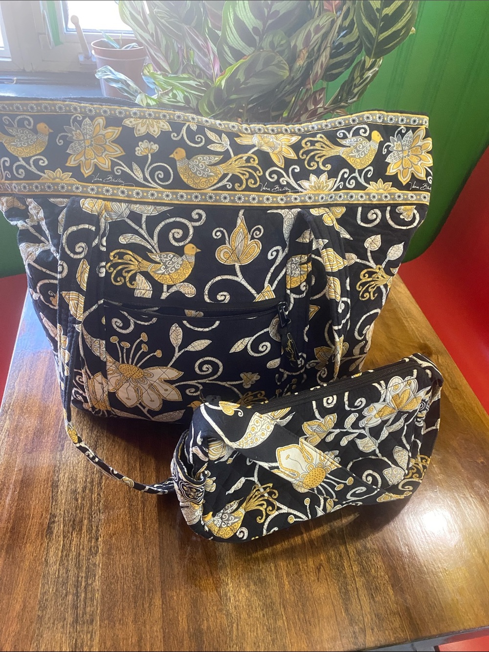 Vera Bradley Black & Gold Floral Quilted Tote + Matching Shoulder Bag - Picture 4 of 6